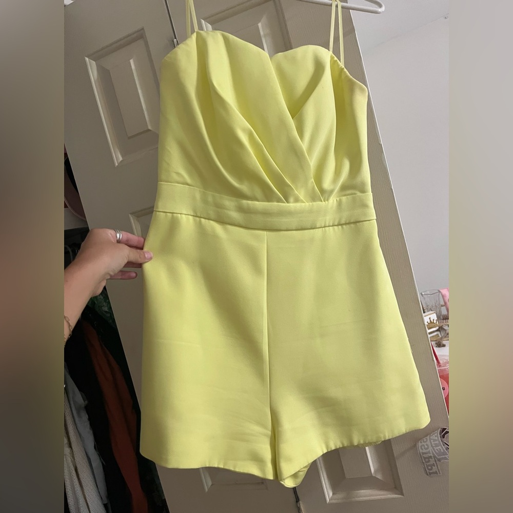 DO+BE Vibrant Yellow Romper size small! Strapless